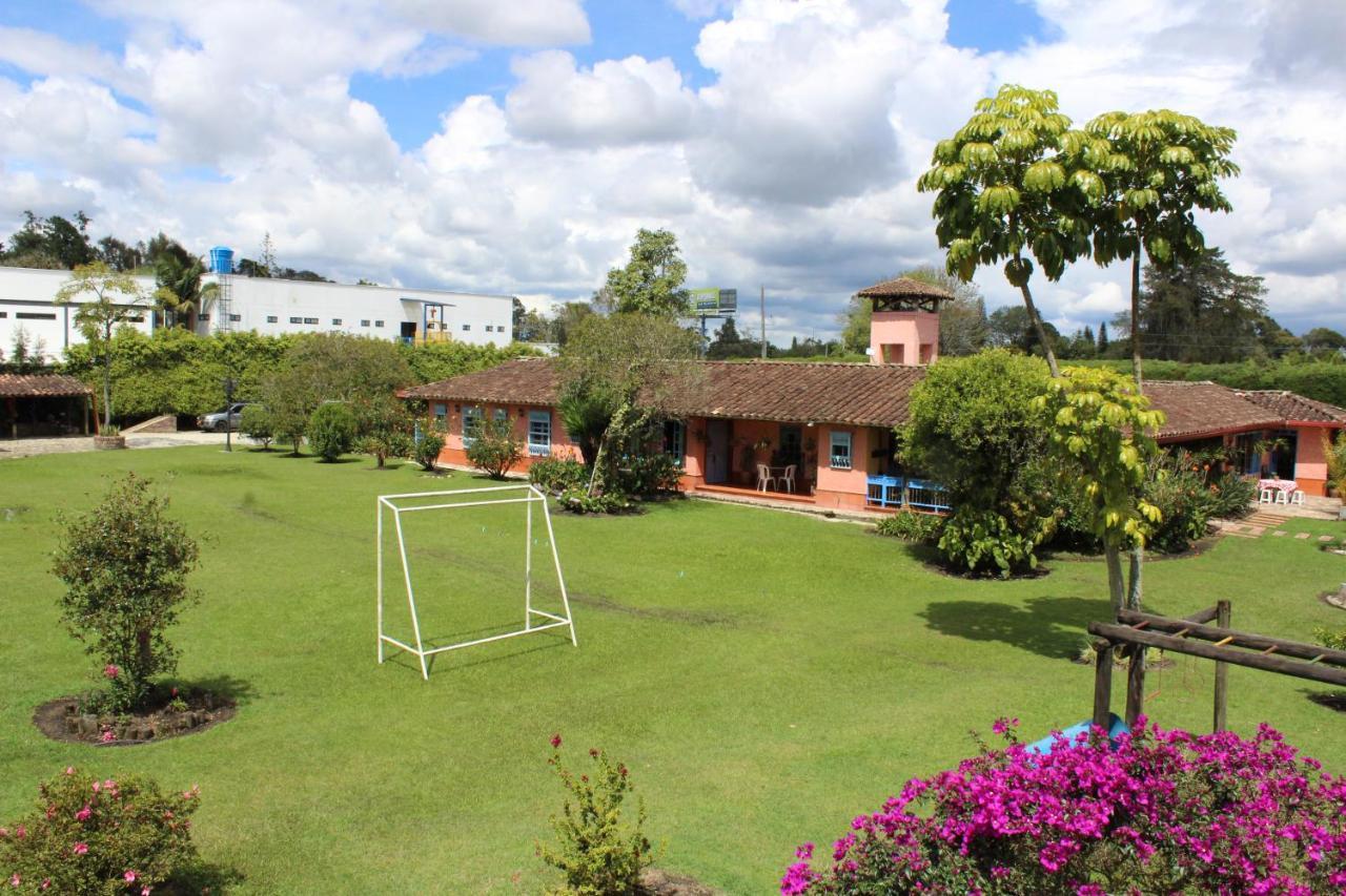 Ecohotel La Masia Llanogrande  Esterno foto